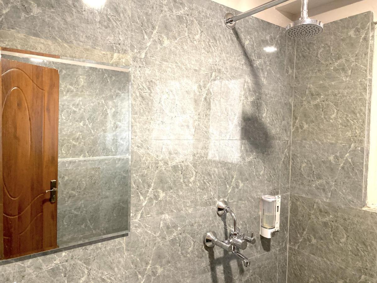 Hotel Pala カトマンズ エクステリア 写真