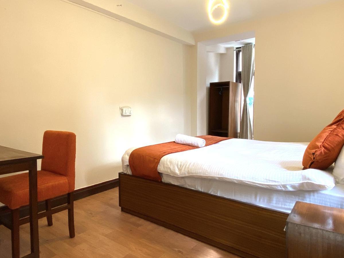 Hotel Pala カトマンズ エクステリア 写真